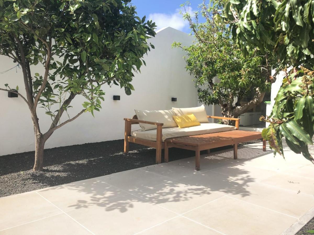 Casita Blanca Cerca De Timanfaya Apartment Tinguaton Exterior photo
